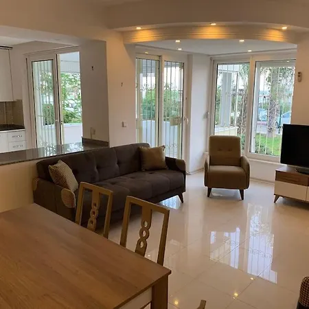 House In Center * Antalya